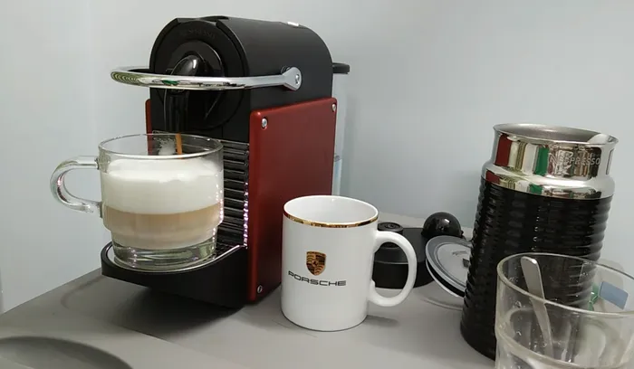 Nespresso Pixie Review: Is This the Nespresso Machine for You?