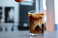 Wondering how cold brew works? I’ve spent way too long researching it! Learn the science of cold brew coffee and why it tastes so unique.