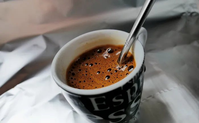 How to Use an Espresso Machine in 9 Easy Steps